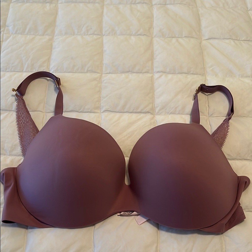 Victoria’s Secret Perfect Shape Lace Bra